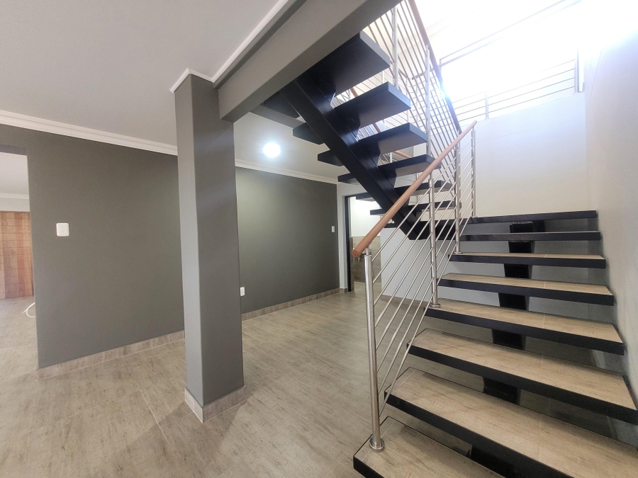 4 Bedroom Property for Sale in Wavecrest Eastern Cape